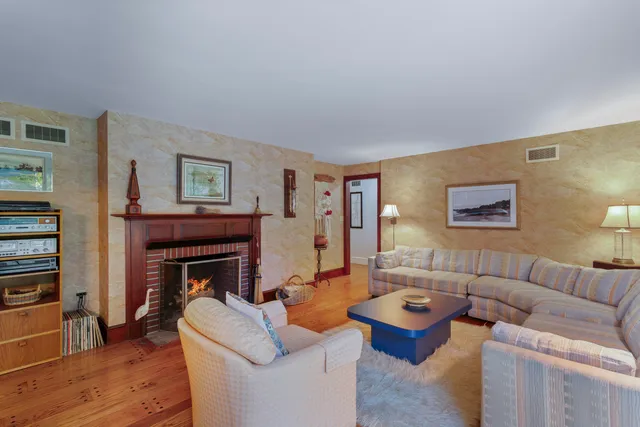 $675,000 | 322 Bristol Road, Damariscotta, ME 04543