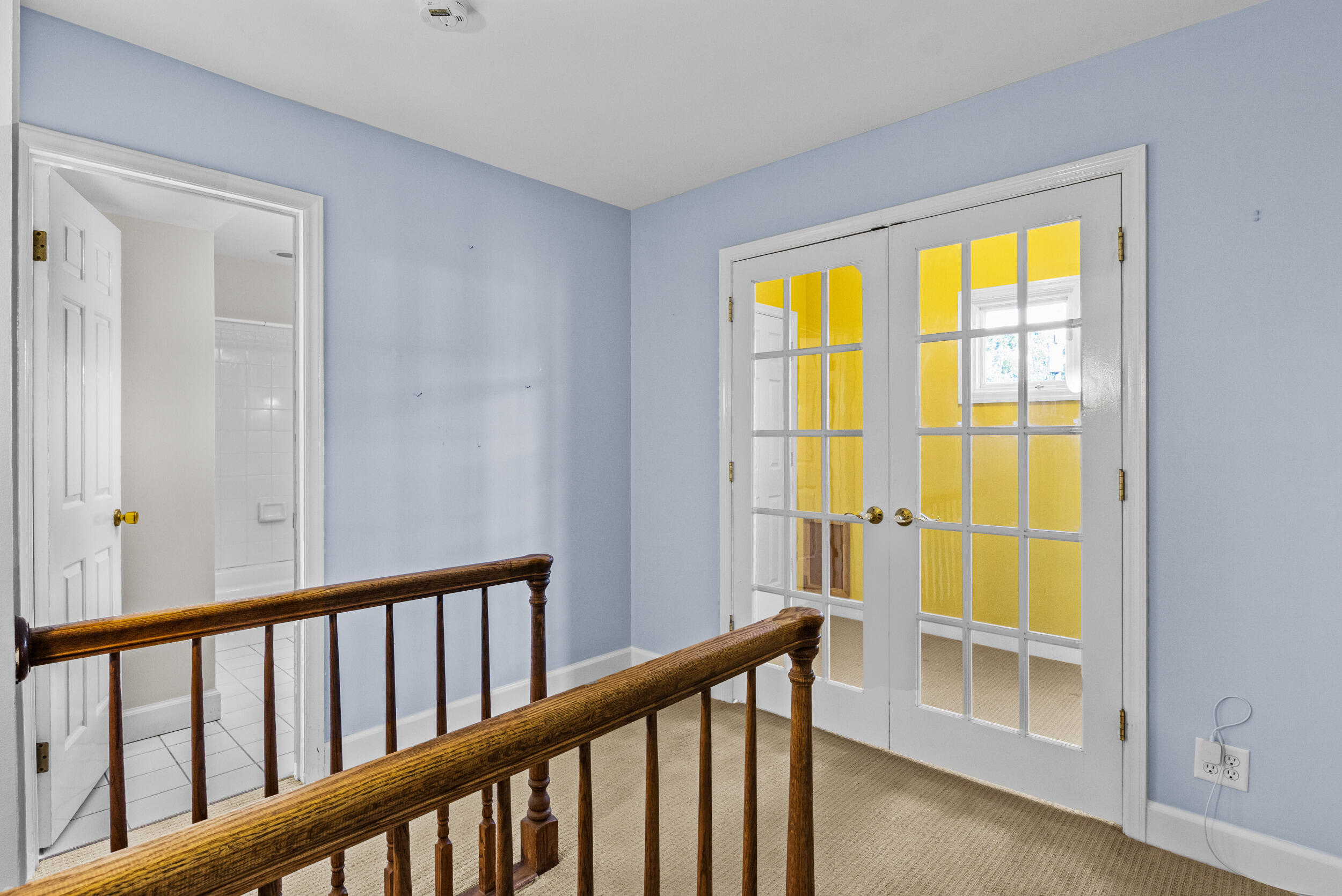 424 Ridgeway Road Lexington, KY 40502 - Photo 37 of 74 top of stairwell