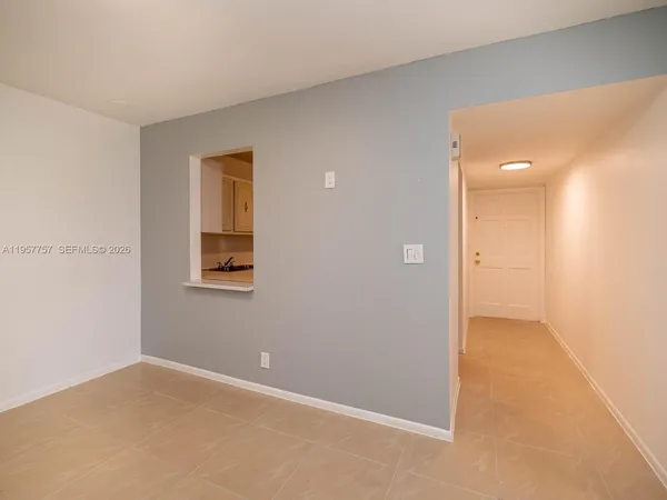 $1,990 | 8161 Southwest 24th Court, Unit 202, Davie, FL 33324