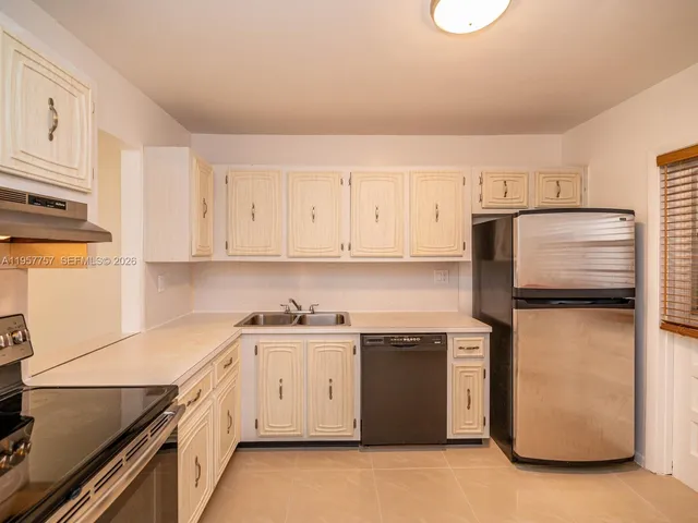 $2,150 | 8161 Southwest 24th Court, Unit 202, Davie, FL 33324