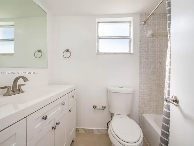 $2,150 | 8161 Southwest 24th Court, Unit 202, Davie, FL 33324