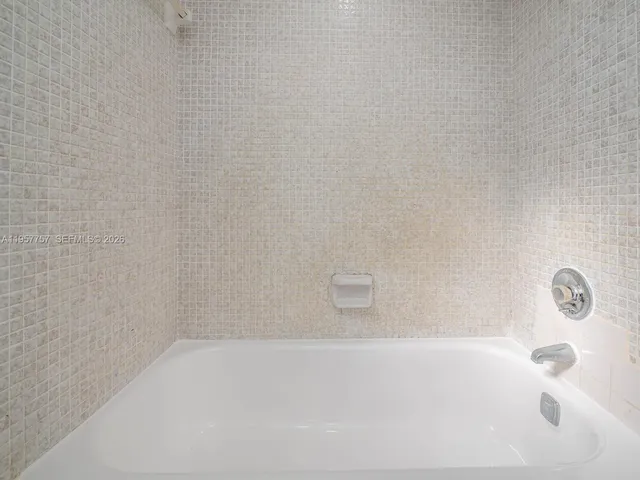 $2,150 | 8161 Southwest 24th Court, Unit 202, Davie, FL 33324