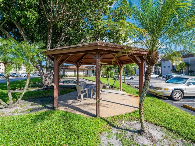 $2,150 | 8161 Southwest 24th Court, Unit 202, Davie, FL 33324