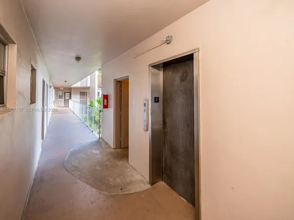 $1,990 | 8161 Southwest 24th Court, Unit 202, Davie, FL 33324