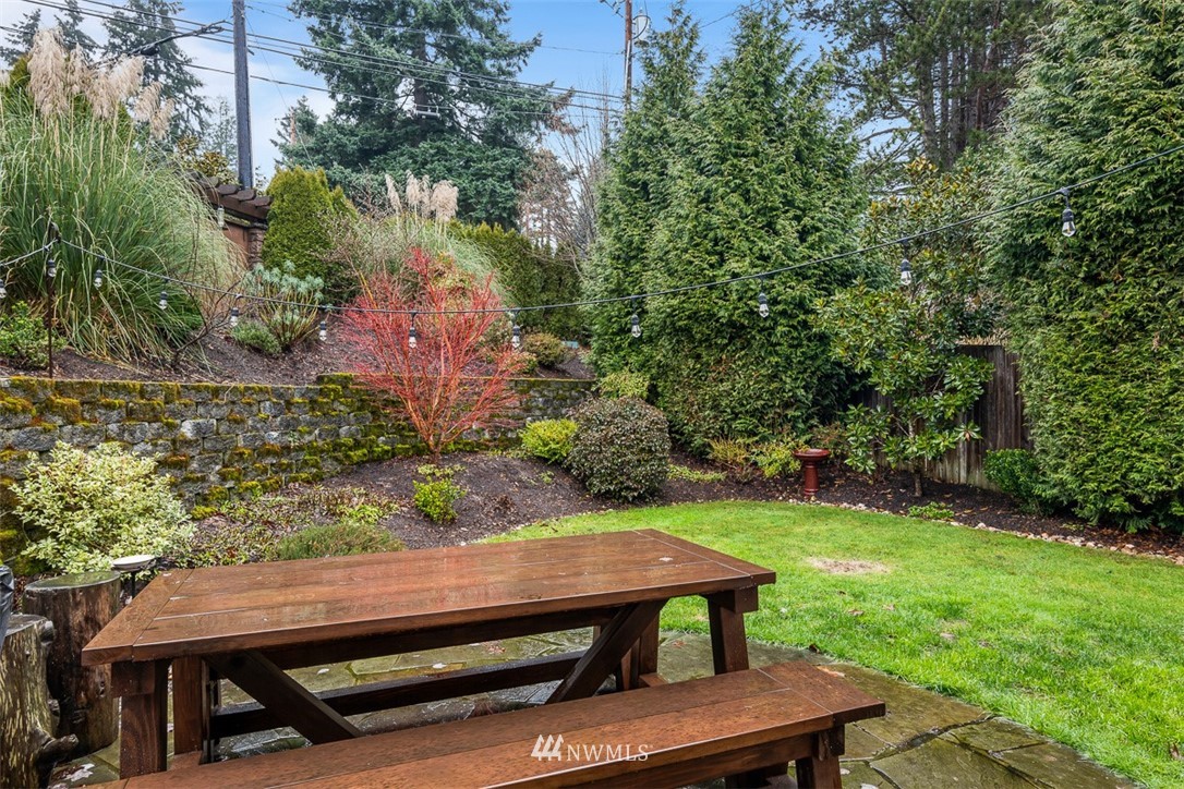 10802 Northeast 187th Street Bothell, WA 98011 - Photo 17 of 38 Gallery Image 17