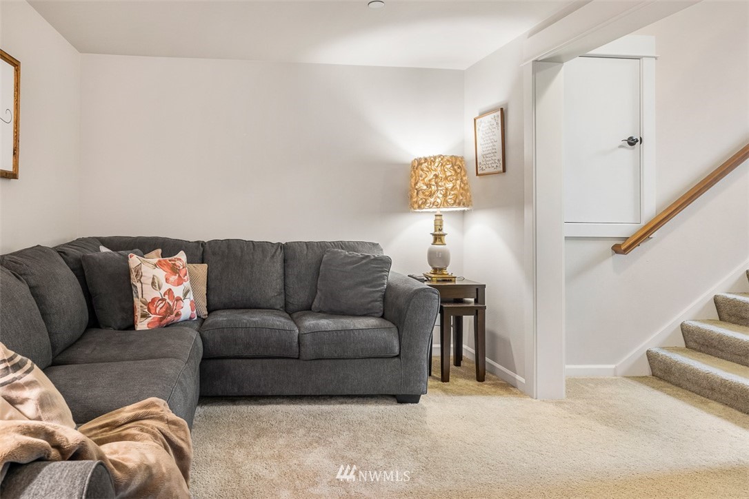 10802 Northeast 187th Street Bothell, WA 98011 - Photo 31 of 38 Gallery Image 31