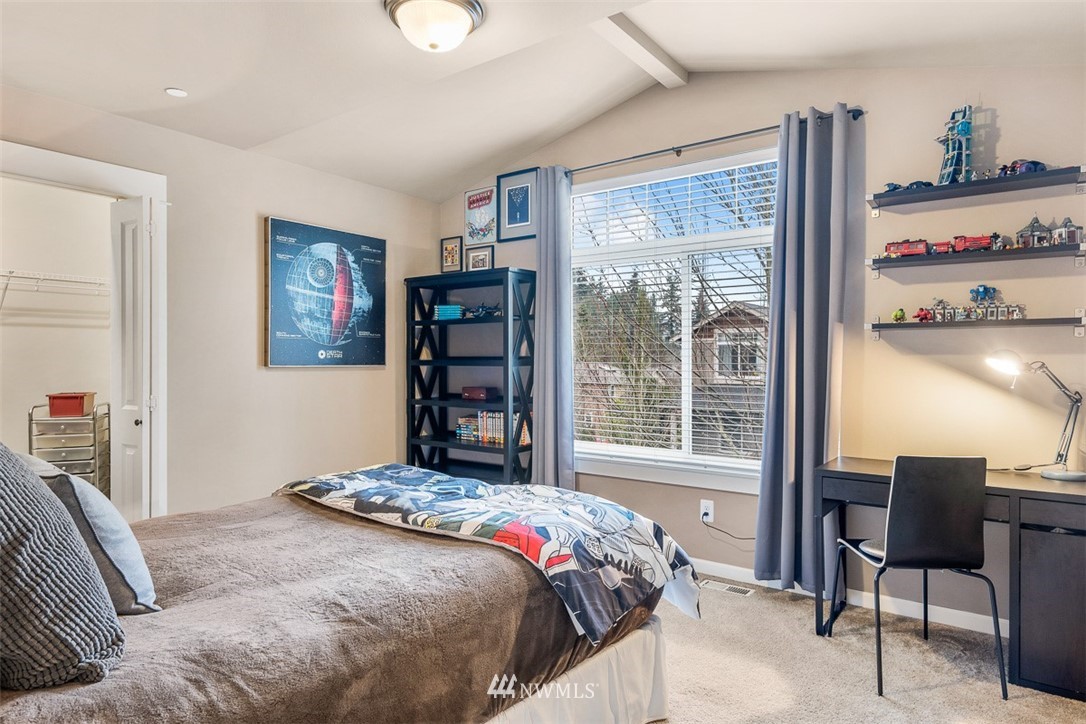10802 Northeast 187th Street Bothell, WA 98011 - Photo 33 of 38 Gallery Image 33