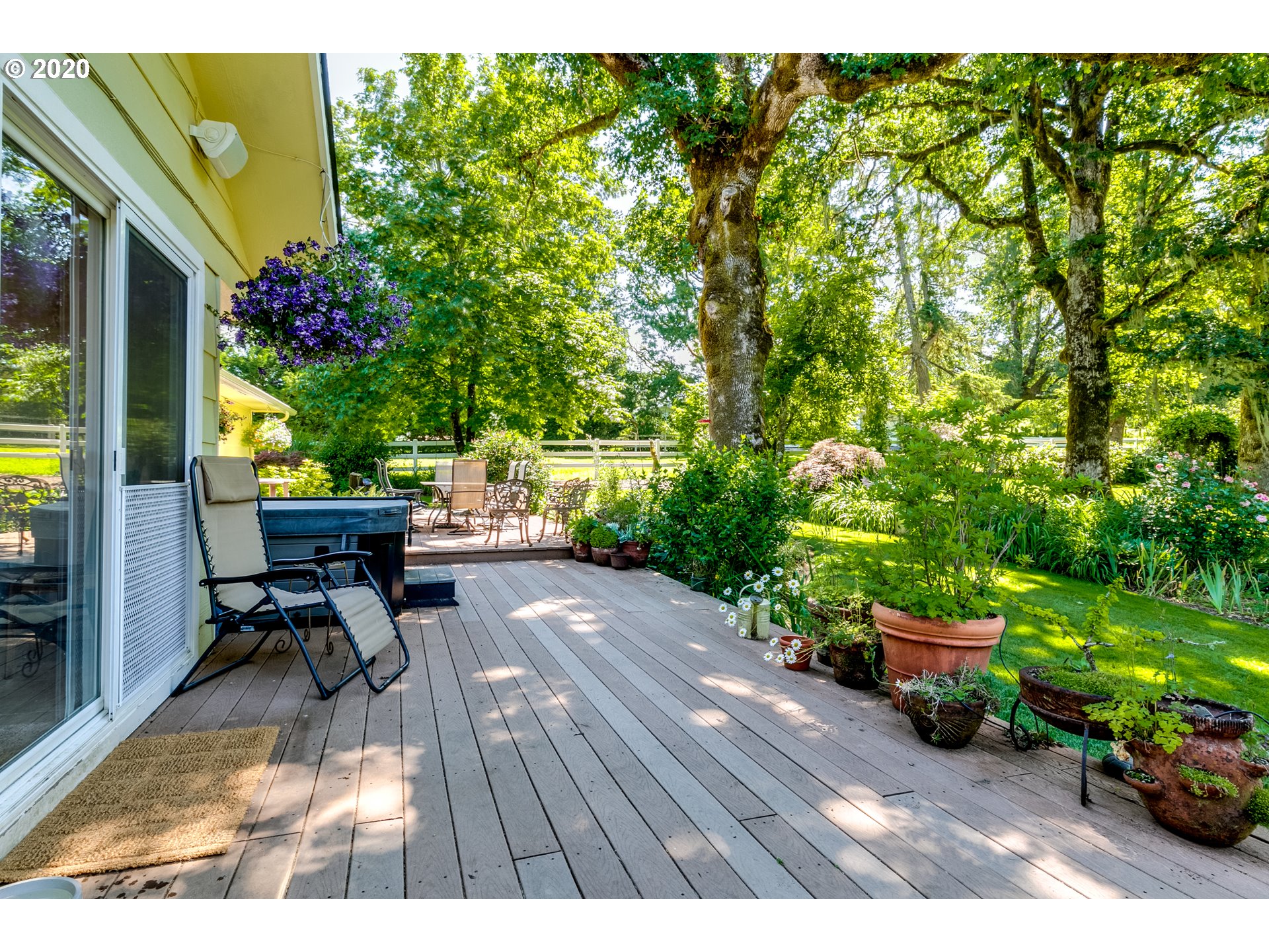 26438 Crow Road Eugene, OR 97402 - Photo 15 of 32 Gallery Image 15