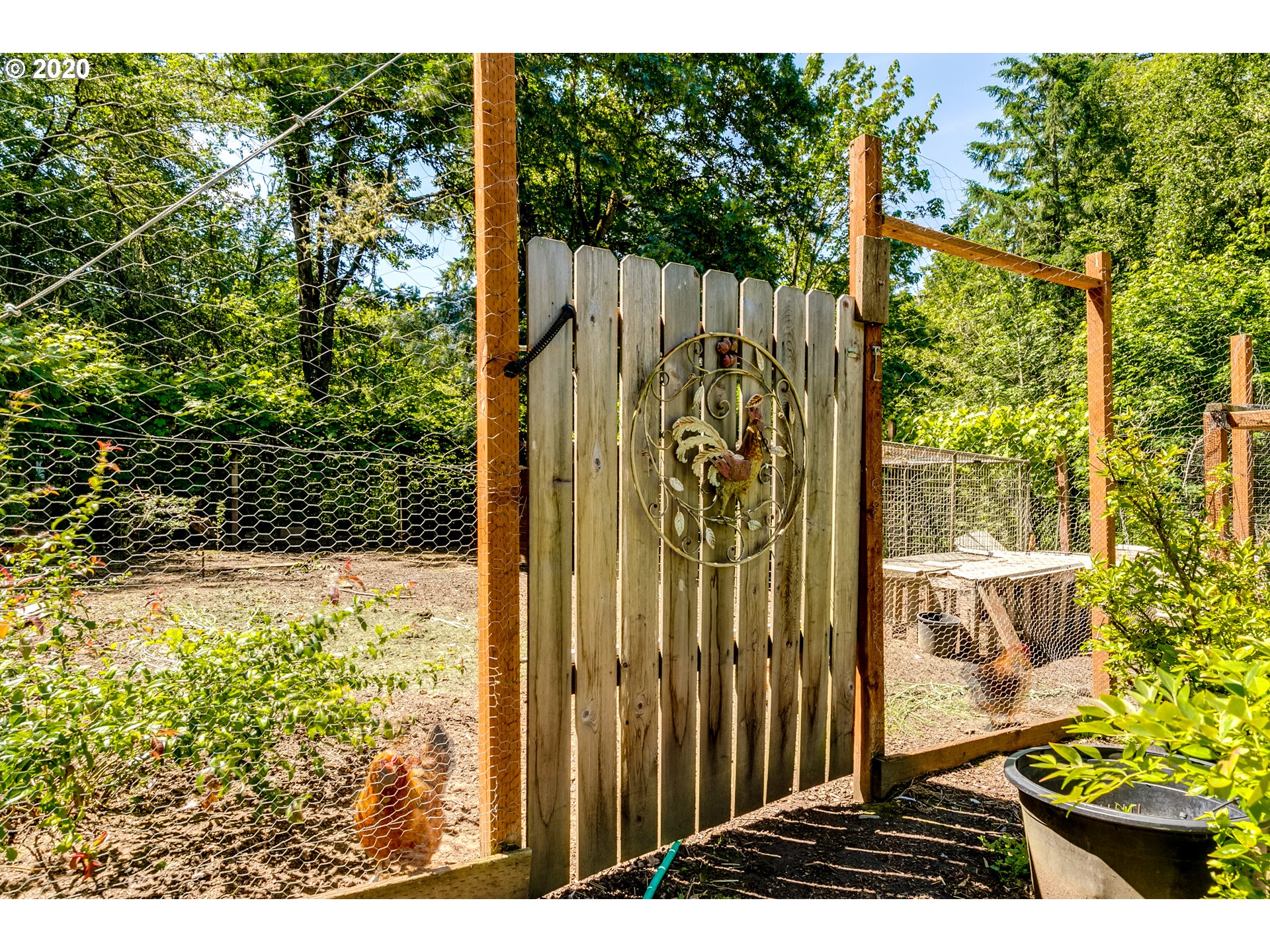 26438 Crow Road Eugene, OR 97402 - Photo 25 of 32 Gallery Image 25