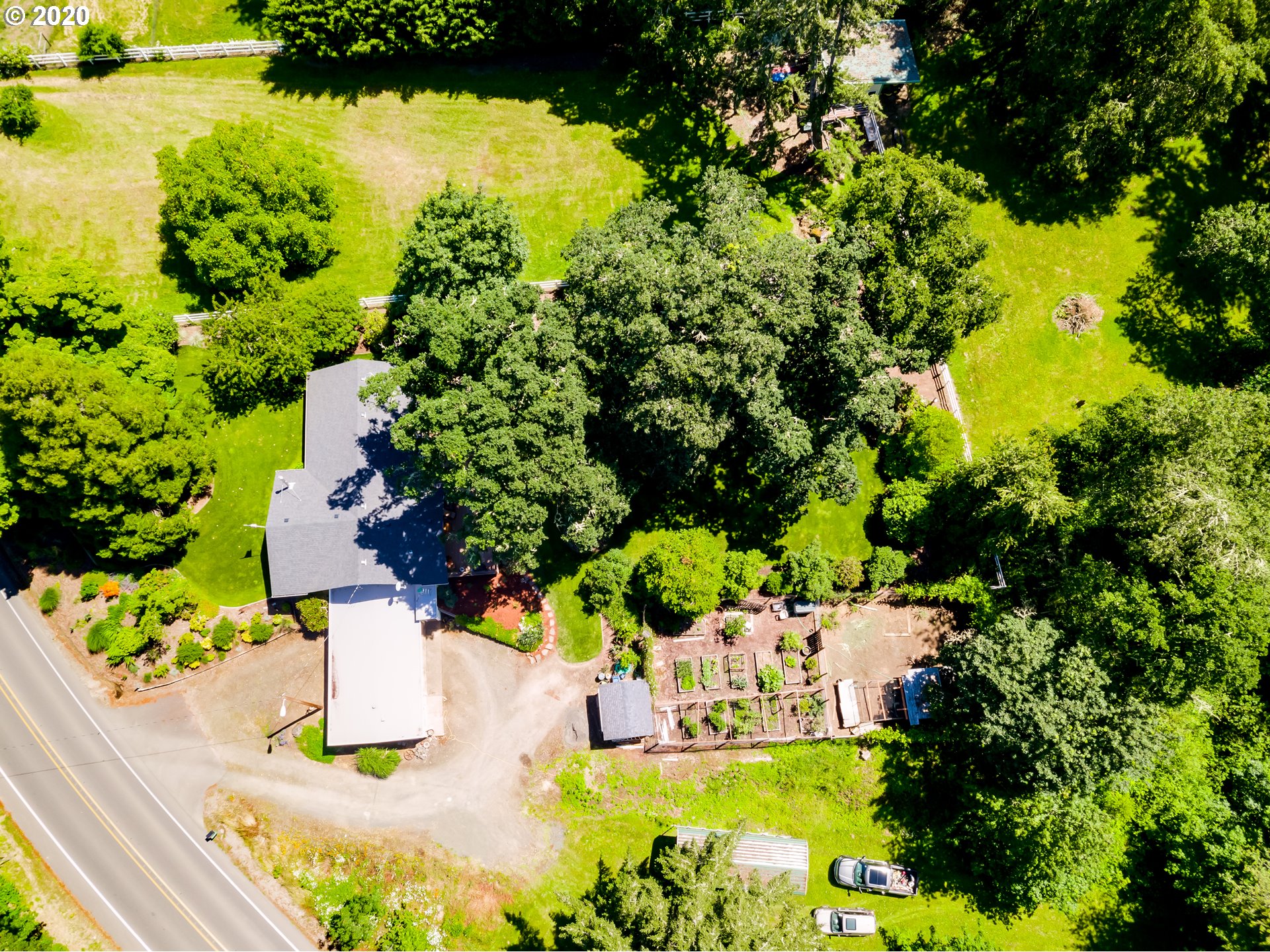 26438 Crow Road Eugene, OR 97402 - Photo 30 of 32 Gallery Image 30