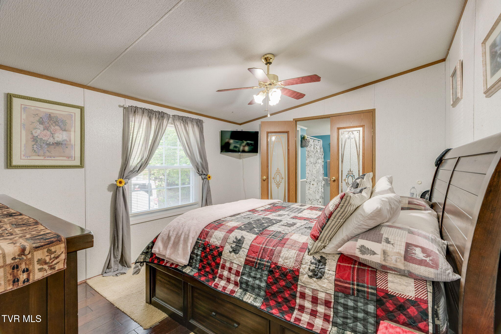 1285 Frank Roberts Road Afton, TN 37616 - Photo 13 of 34 011