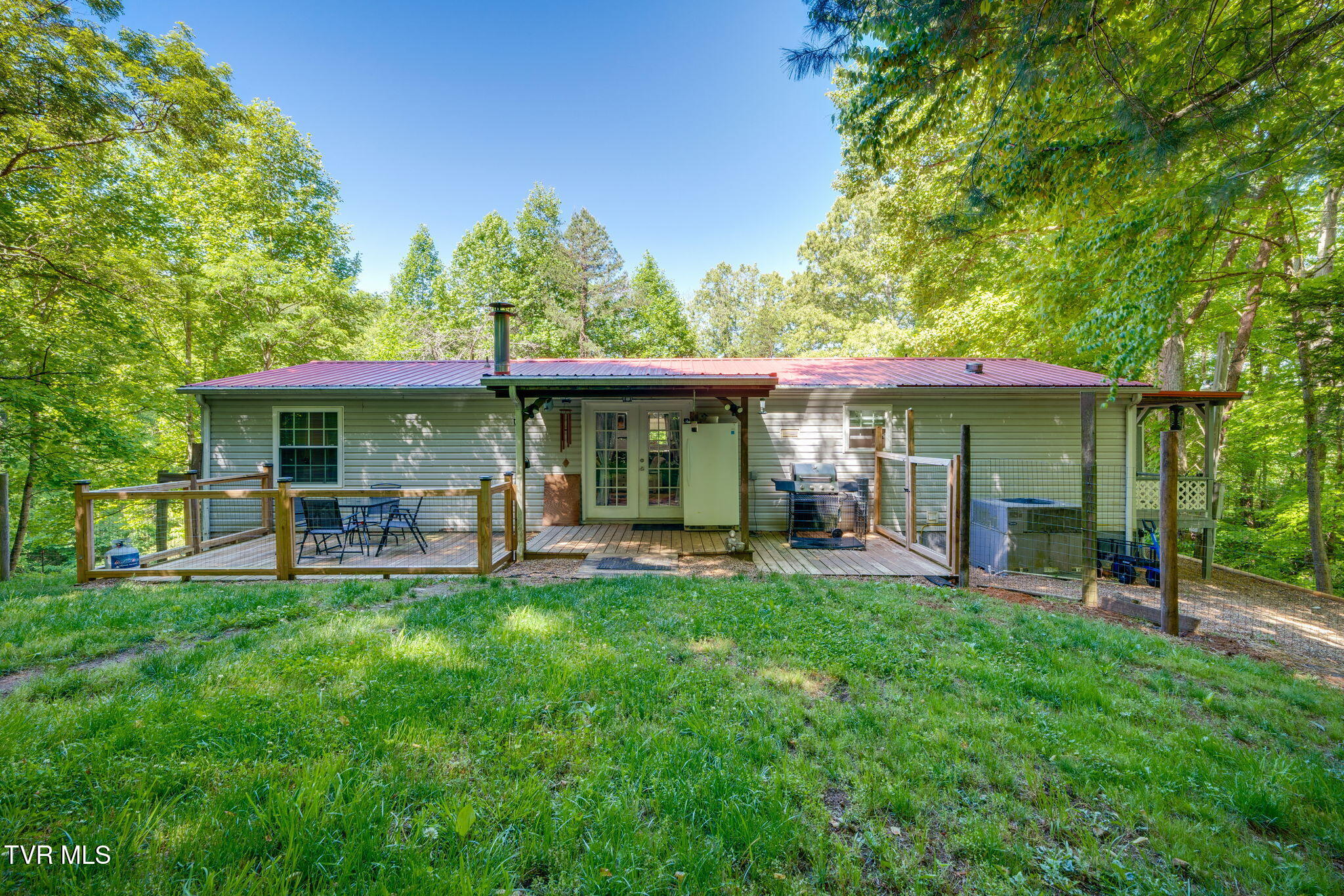 1285 Frank Roberts Road Afton, TN 37616 - Photo 24 of 34 022 (2)
