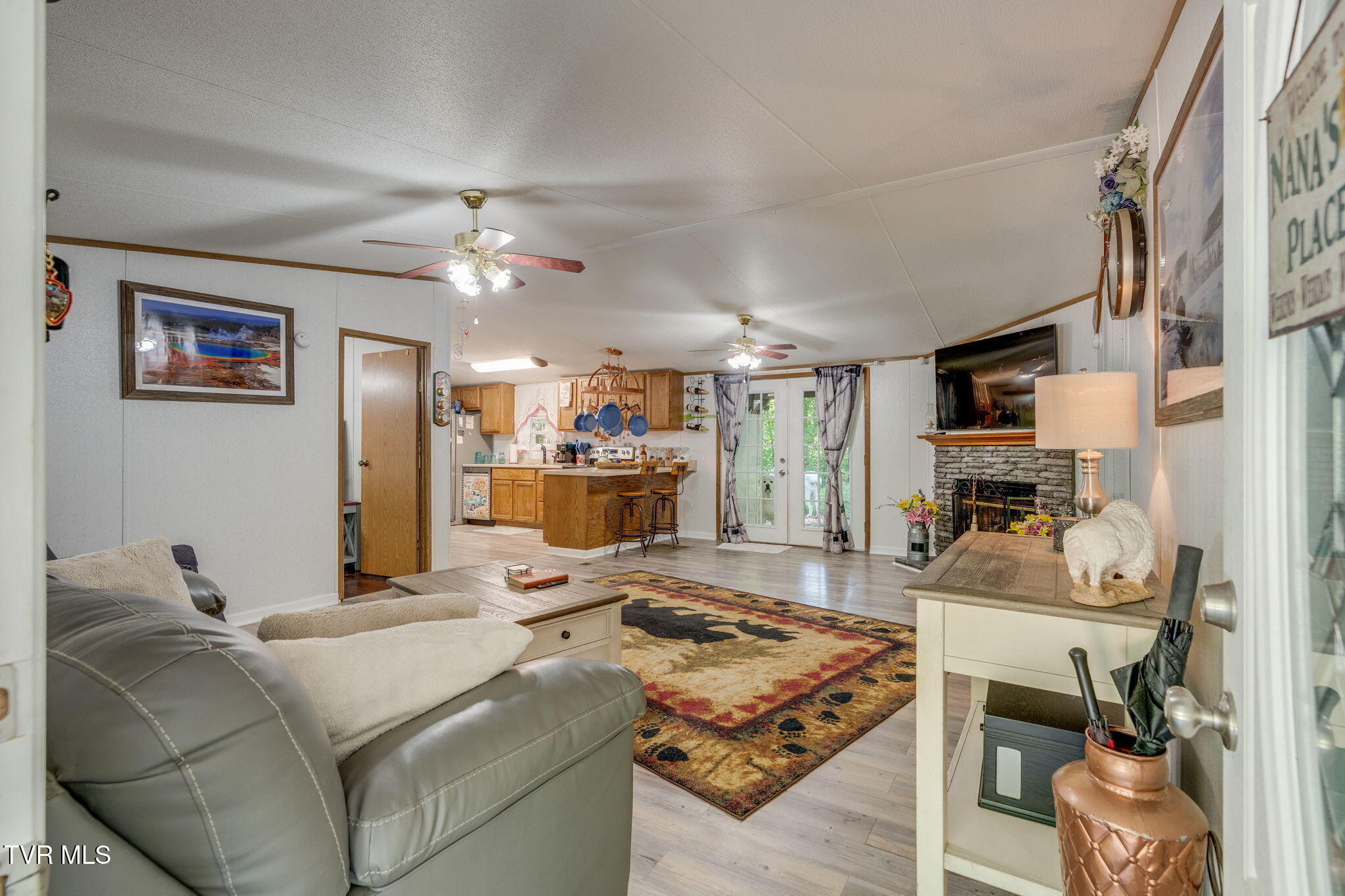 1285 Frank Roberts Road Afton, TN 37616 - Photo 6 of 34 004