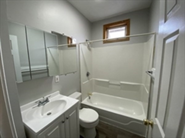 368 Centre Street Boston, MA 02122 - Photo 2 of 7