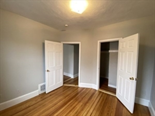 368 Centre Street Boston, MA 02122 - Photo 5 of 7
