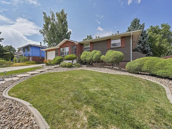 $665,000 | 6769 West 70th Avenue, Arvada, CO 80003