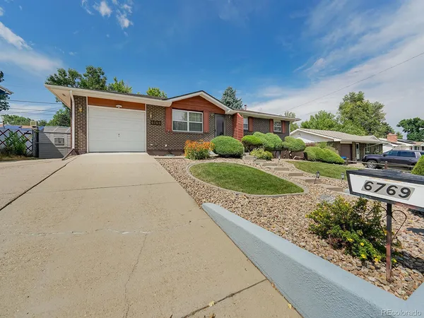 $665,000 | 6769 West 70th Avenue, Arvada, CO 80003