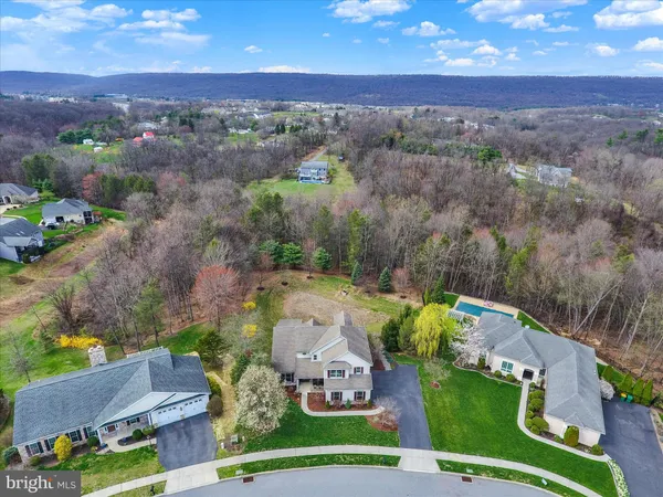 $615,000 | 1720 Sawyer Lane, Mechanicsburg, PA 17050