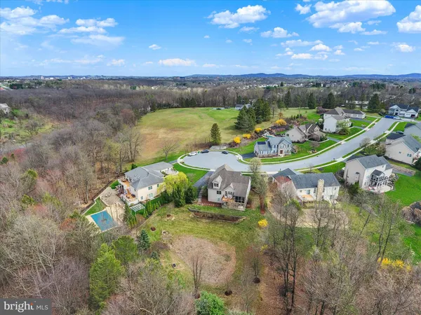 $615,000 | 1720 Sawyer Lane, Mechanicsburg, PA 17050