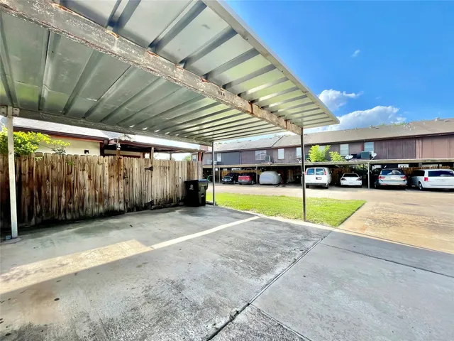 a close up of a shower