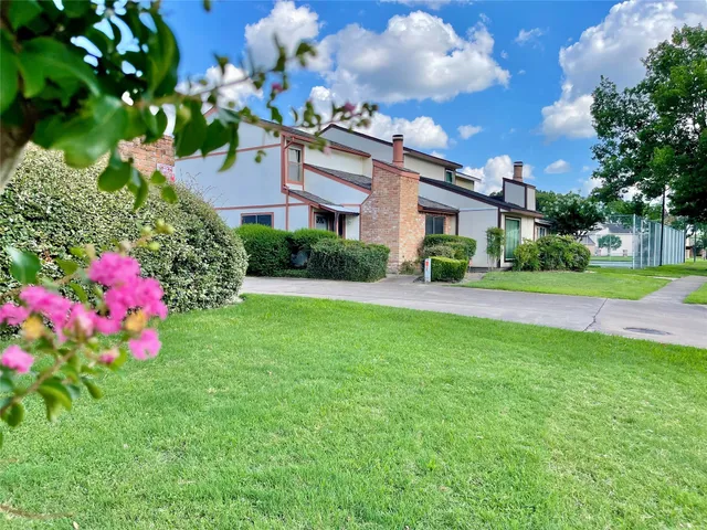 $1,850 | 7840 Bateman Lane, Houston, TX 77088