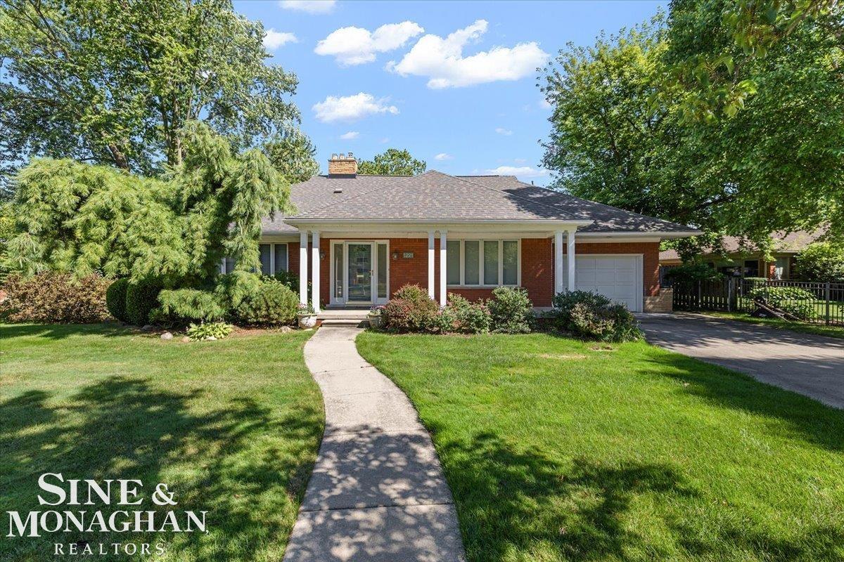 1221 North Renaud Road Grosse Pointe Woods, MI 48236 - Photo 2 of 54