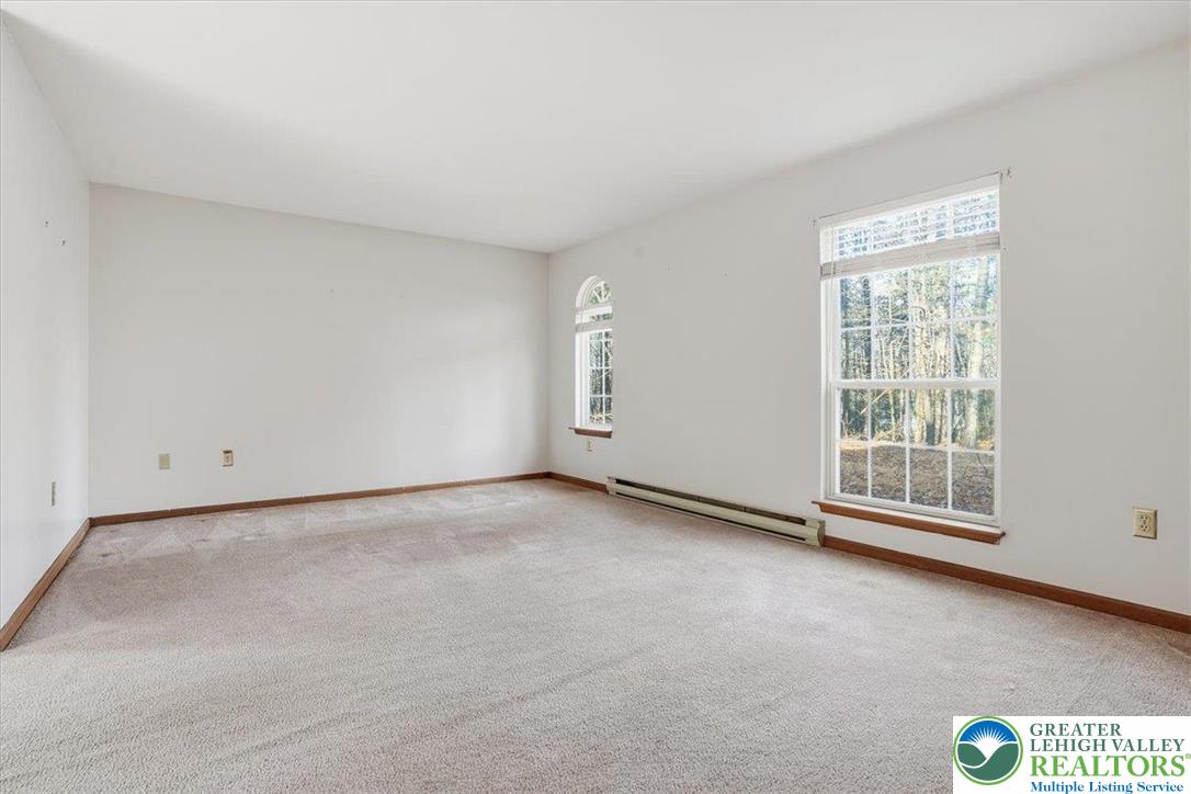 2144 Hill Road Effort, PA 18330 - Photo 14 of 78