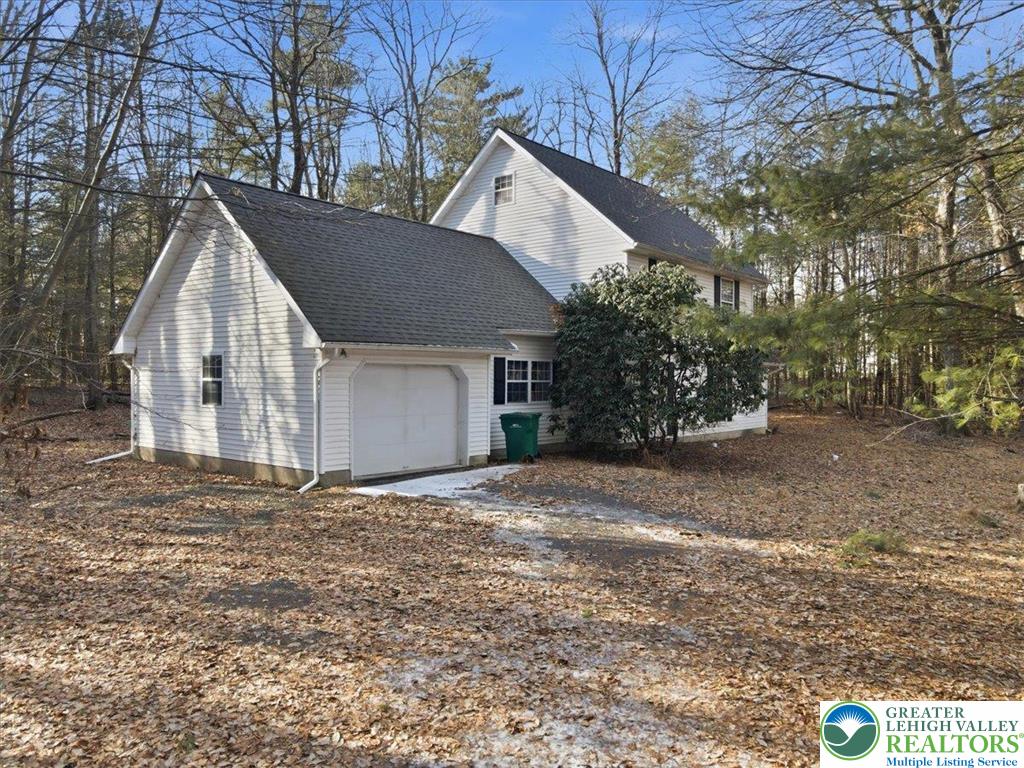 2144 Hill Road Effort, PA 18330 - Photo 7 of 78