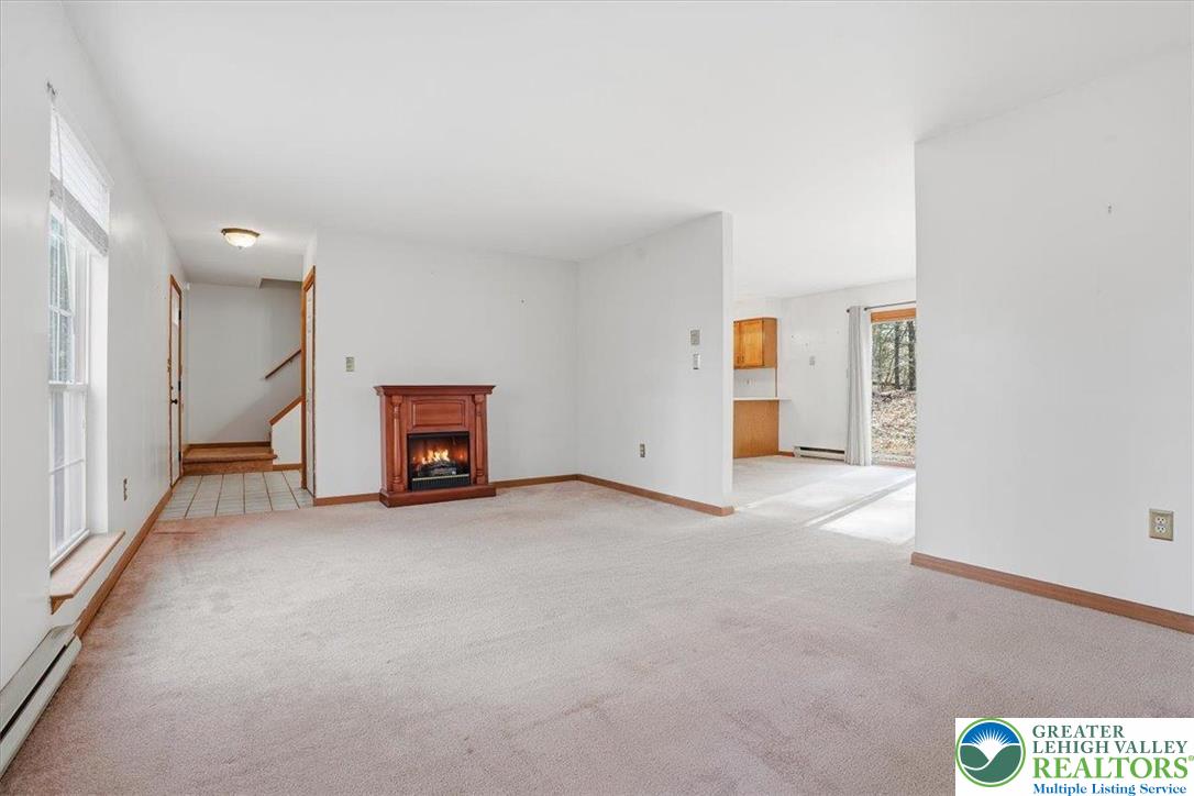 2144 Hill Road Effort, PA 18330 - Photo 10 of 78