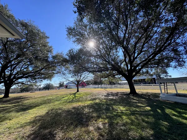$5,500 | 5008 East Blaschke Road, Schulenburg, TX 78956