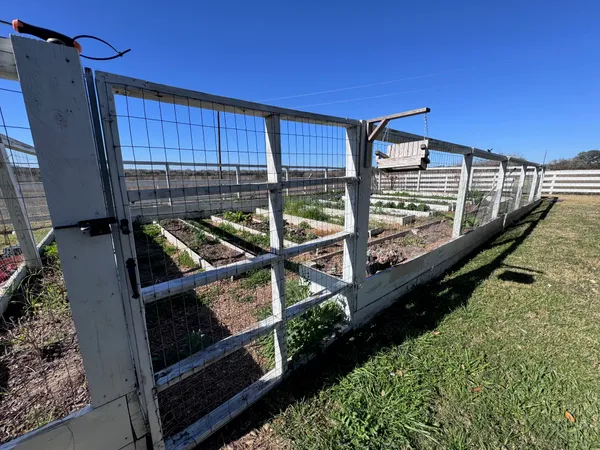 $5,500 | 5008 East Blaschke Road, Schulenburg, TX 78956