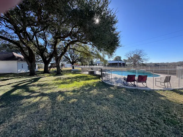 $5,500 | 5008 East Blaschke Road, Schulenburg, TX 78956