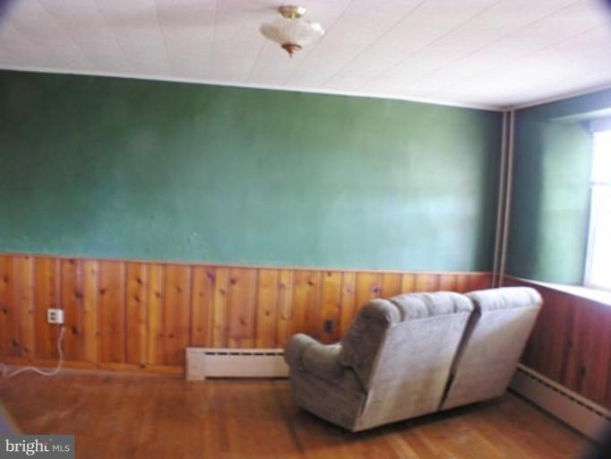 3979 Kabletown Road Charles Town, WV 25414 - Photo 3 of 10 Family Room