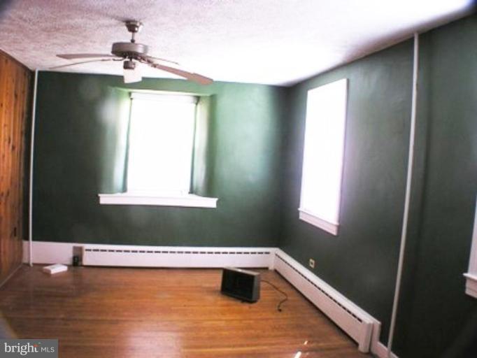 3979 Kabletown Road Charles Town, WV 25414 - Photo 5 of 10 Living Room