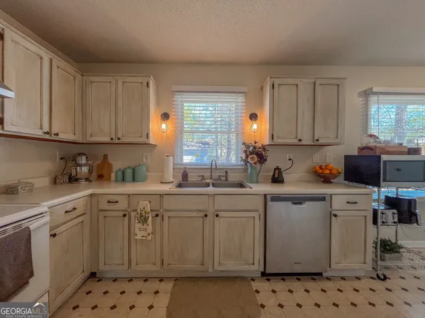 $225,000 | 100 Hummingbird Drive, Dublin, GA 31021