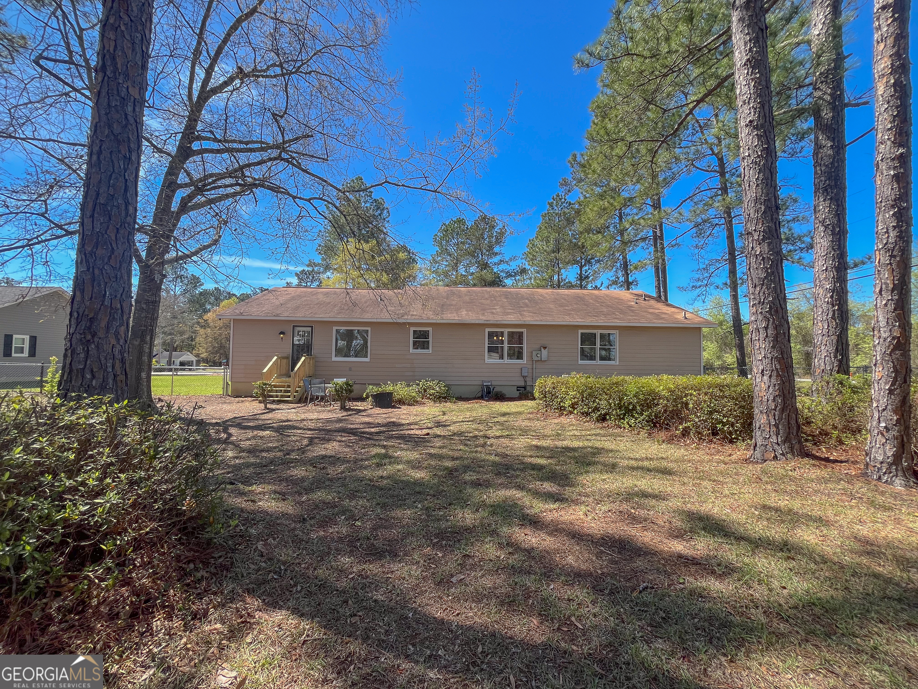 100 Hummingbird Drive Dublin, GA 31021 - Photo 35 of 41
