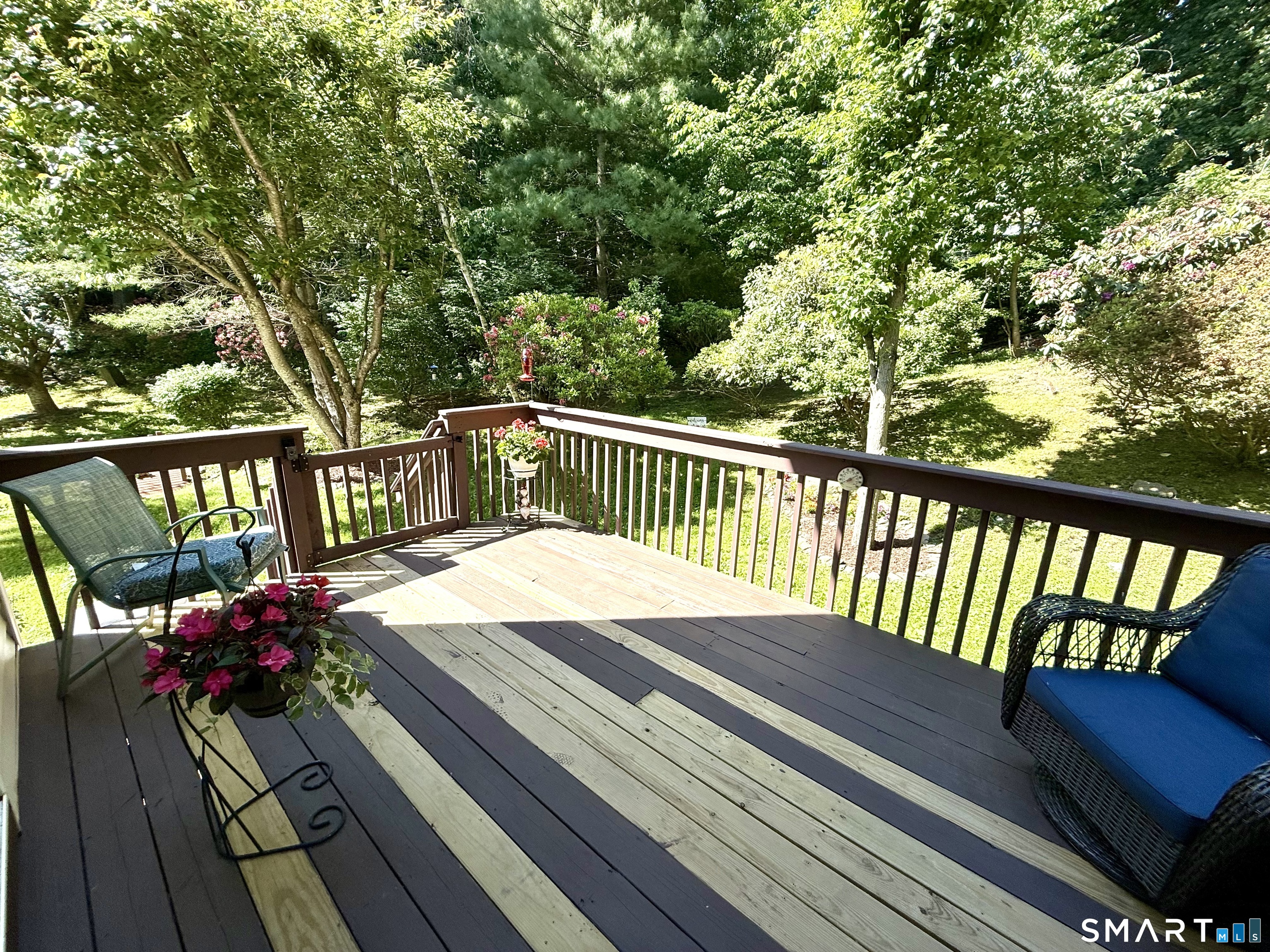 40 Trolley Bridge Road, Unit 9 Shelton, CT 06484 - Photo 30 of 31 association staining deck
