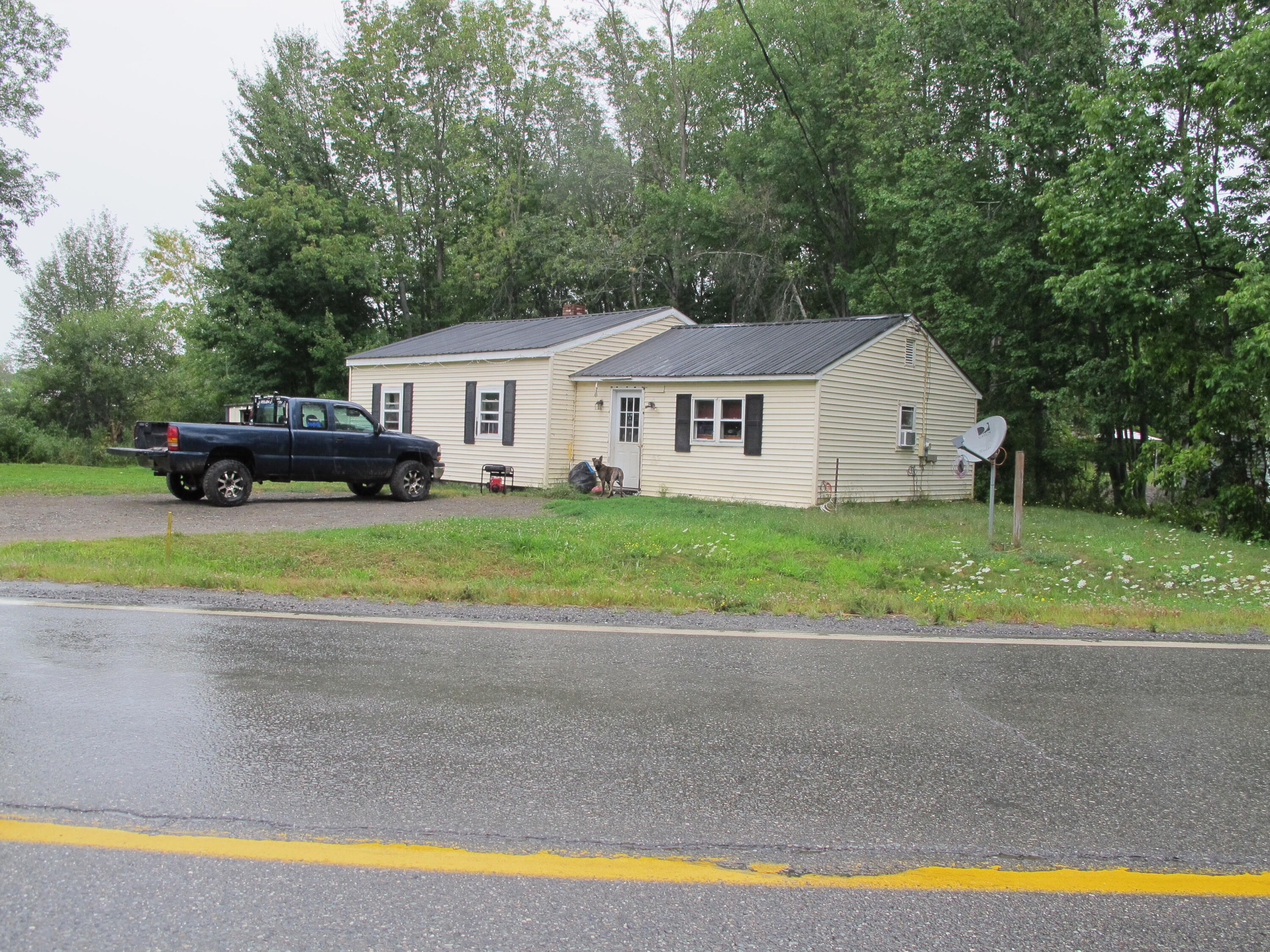 1476 Bangor Road Clinton, ME 04927 - Photo 2 of 2 Front View