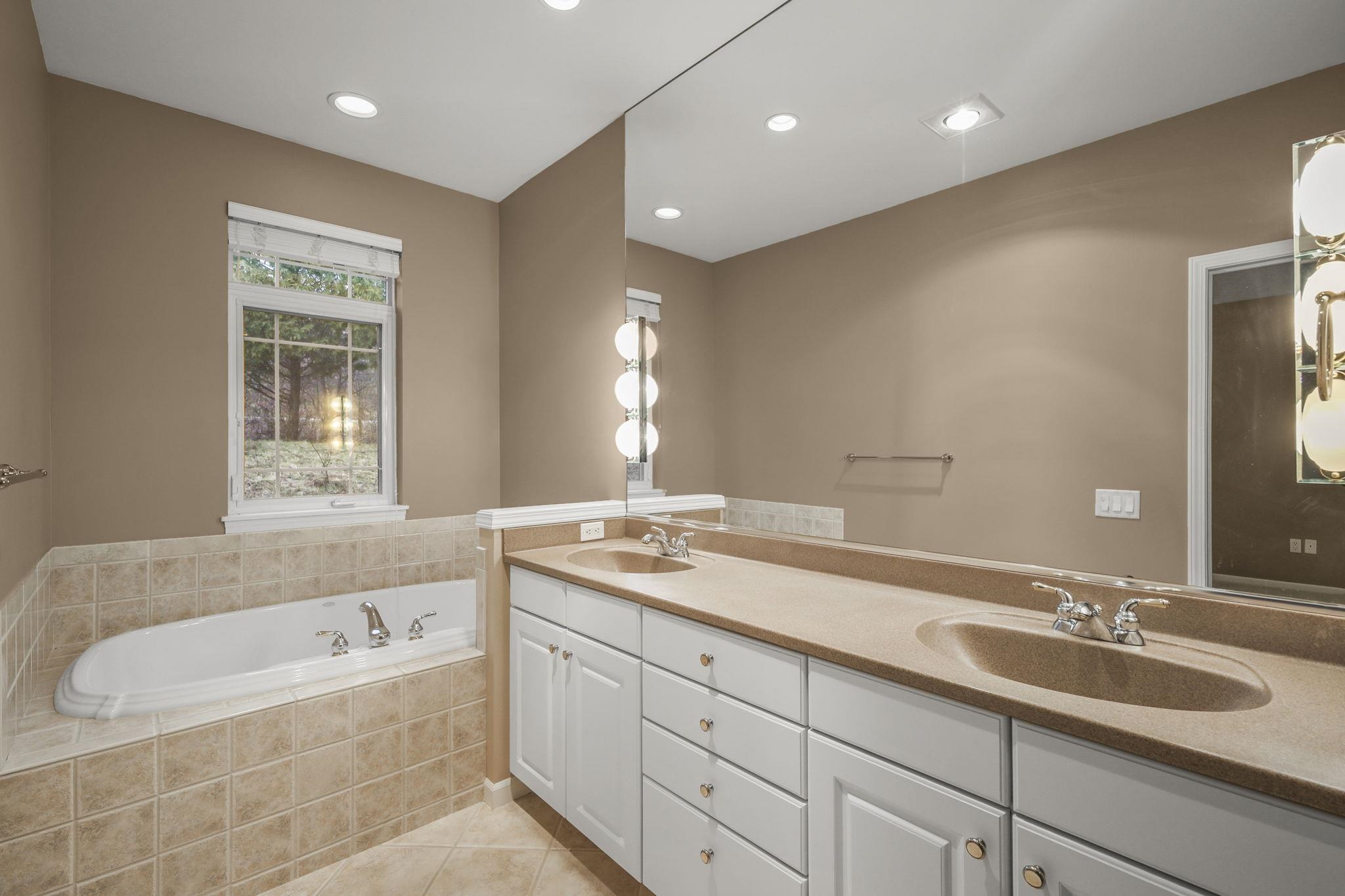 3216 Conservancy Lane Middleton, WI 53562 - Photo 22 of 47