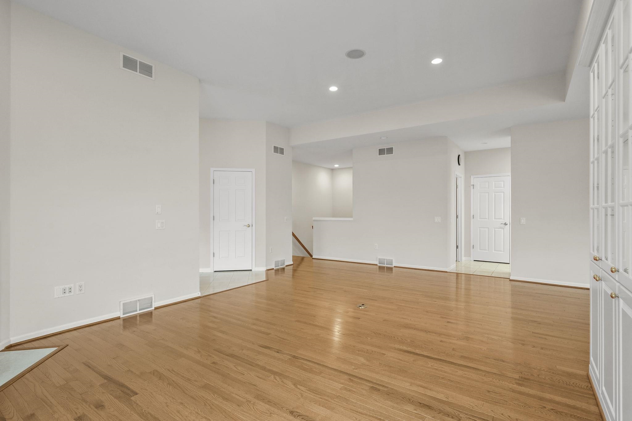 3216 Conservancy Lane Middleton, WI 53562 - Photo 6 of 47