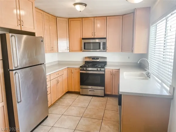 $2,850 | 7038 Hillcroft Way, Las Vegas, NV 89147