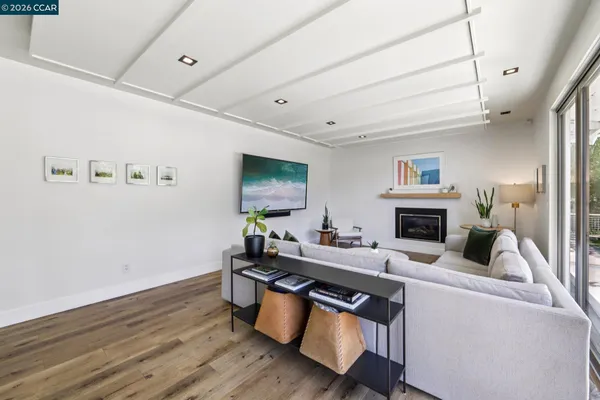 $2,495,000 | 29 Winslow Place, Moraga, CA 94556