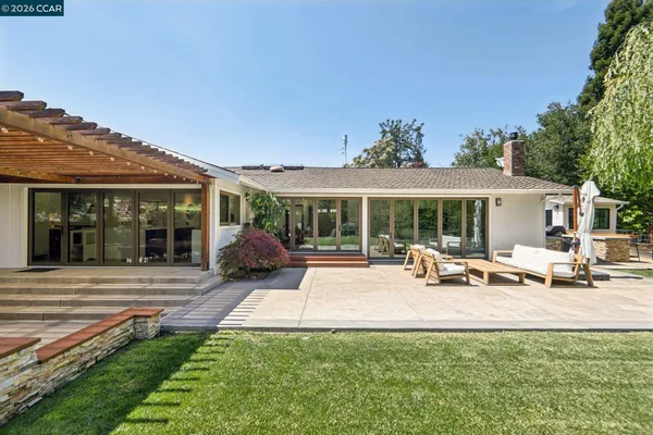 $2,495,000 | 29 Winslow Place, Moraga, CA 94556