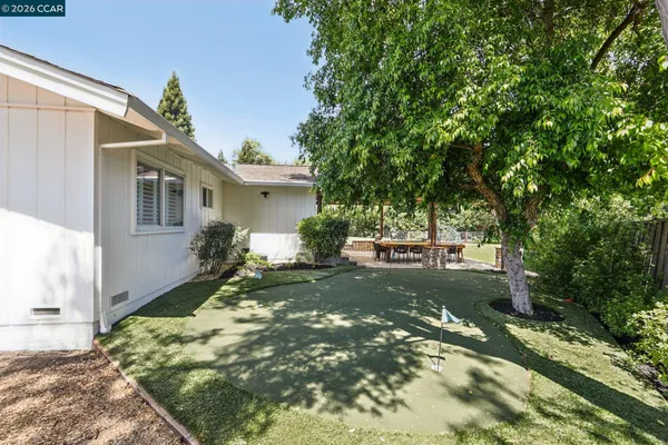 $2,495,000 | 29 Winslow Place, Moraga, CA 94556