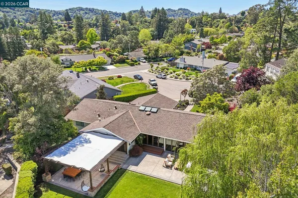 $2,495,000 | 29 Winslow Place, Moraga, CA 94556