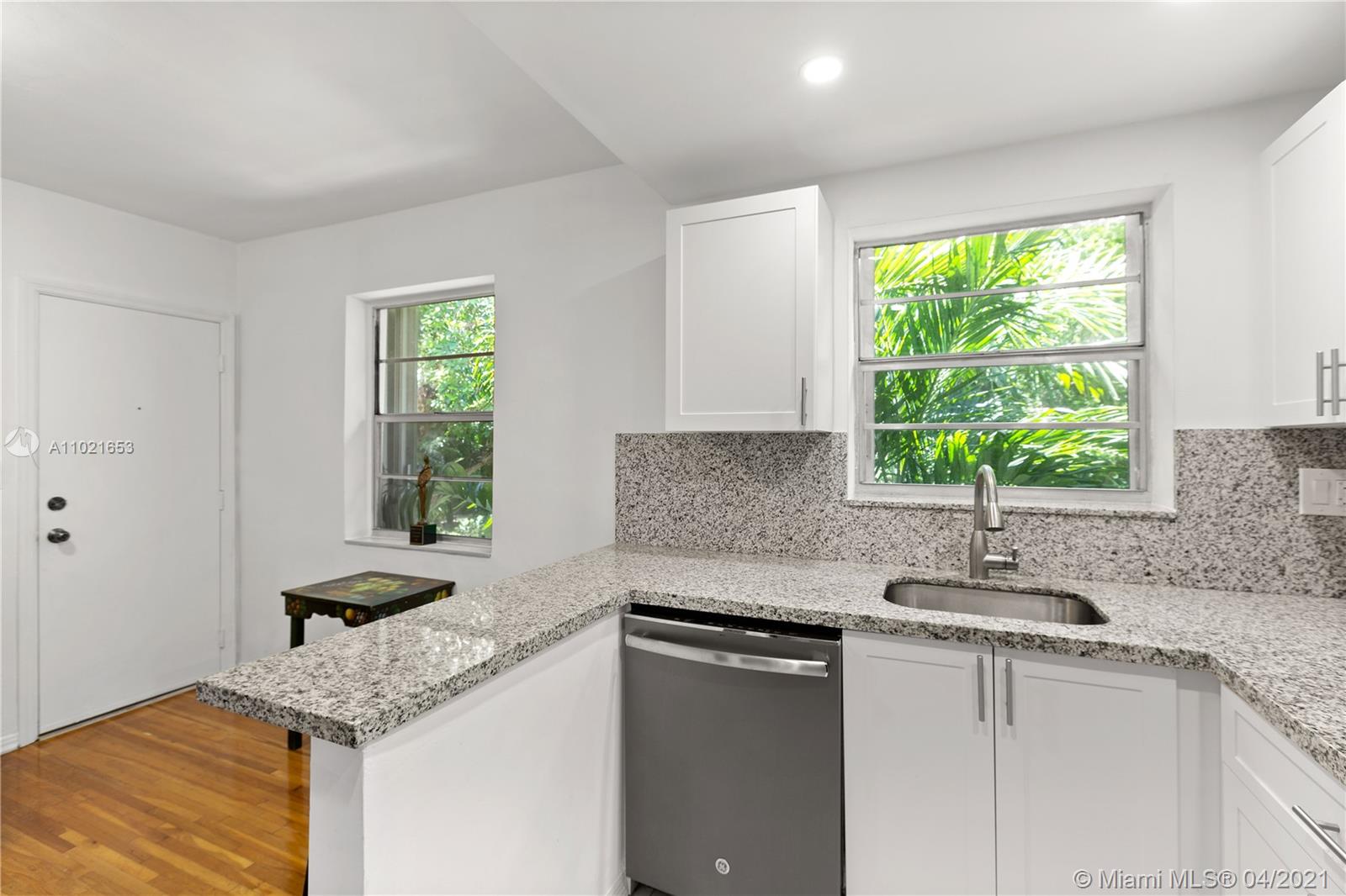 5565 Southwest 80th Street, Unit 112D Miami, FL 33143 - Photo 12 of 27