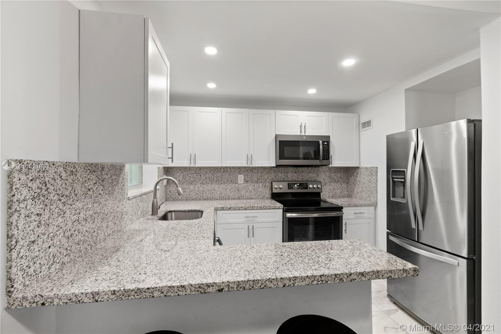 5565 Southwest 80th Street, Unit 112D Miami, FL 33143 - Photo 10 of 27