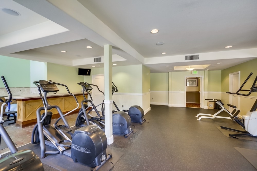 9237 Regents Road, Unit K326 La Jolla, CA 92037 - Photo 18 of 25