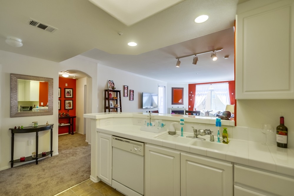 9237 Regents Road, Unit K326 La Jolla, CA 92037 - Photo 7 of 25