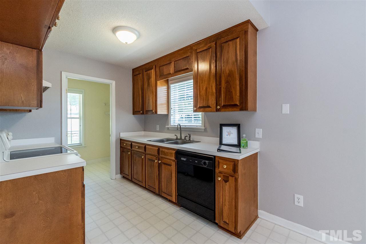 4112 Rockside Hills Drive Raleigh, NC 27603 - Photo 11 of 28